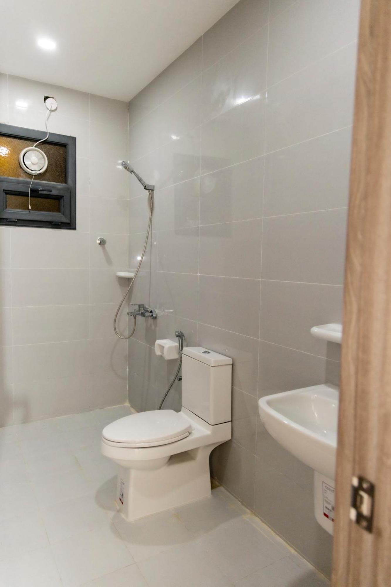 Duqum Plaza 3*